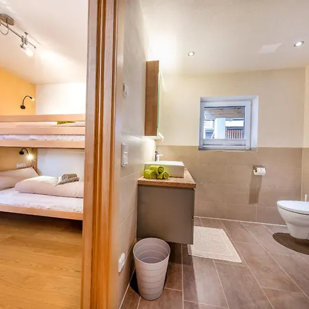 דירה Frieda מיטרסיל